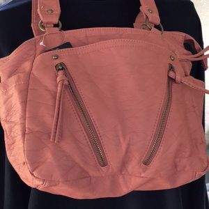 Bueno of California hand bag. Lots of pockets